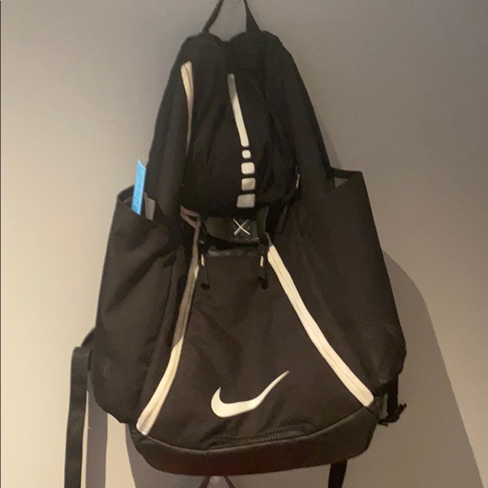 Nike black elite bag